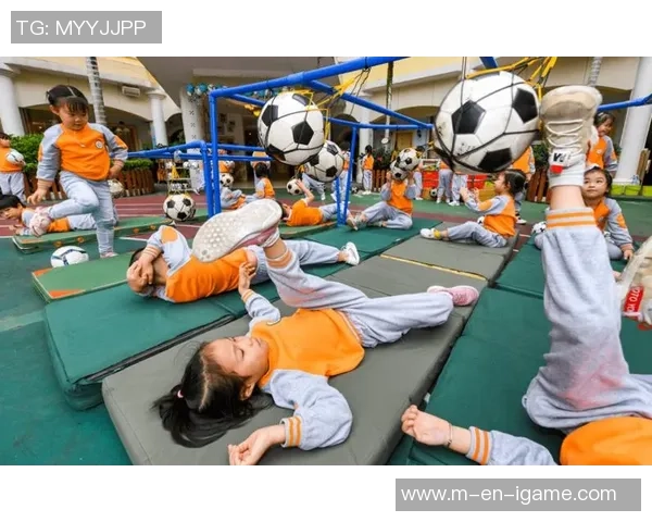 足球小将的梦想与拼搏:青春岁月中的绿茵传奇短篇集 足球小将的梦想与拼搏:青春岁月中的绿茵传奇短篇集